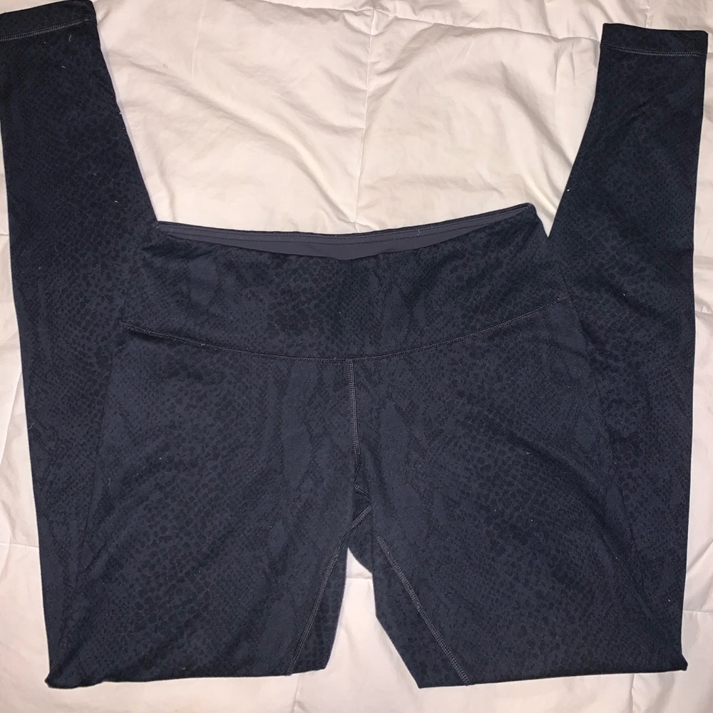 Snakeskin pattern Lululemon leggings